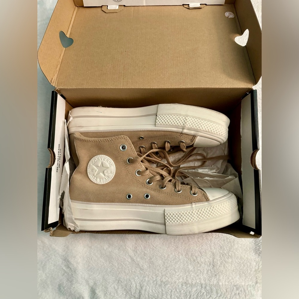 Platform converse